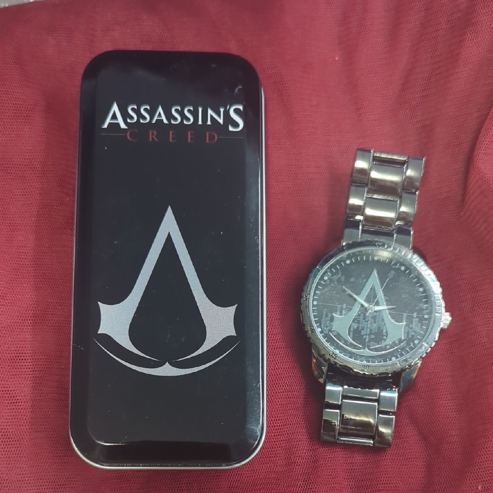 Assassin's Creed Silver Watch with Stainless Steel Band